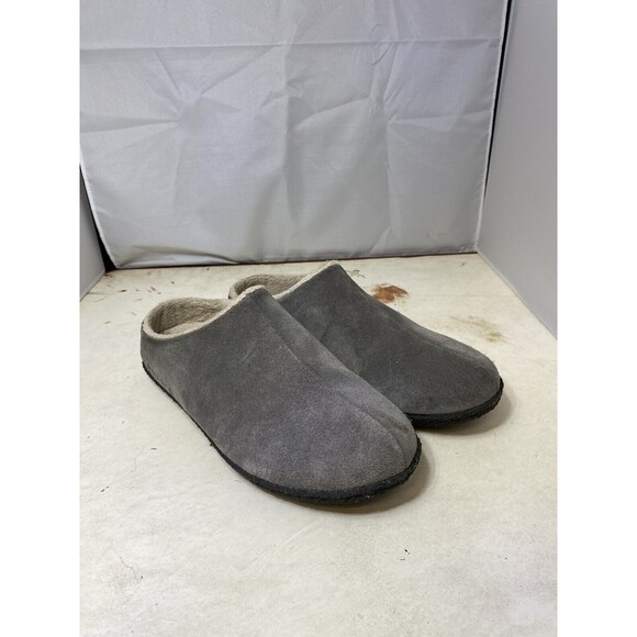 Sorel Mens size 6  Suede Slippers GREY SLIPON - Picture 1 of 9